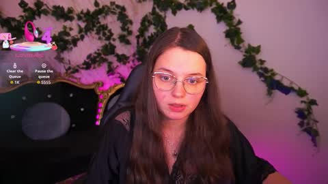 sophieedreams online show from December 14, 11:11 pm