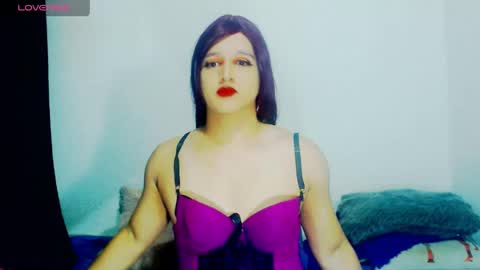 sophiehillsxo online show from May 3, 9:48 am