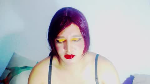 sophiehillsxo online show from February 8, 4:16 am