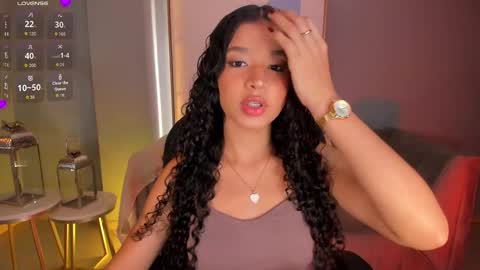 Snapshot of sophiehouston_ chatting on September 24, 2:18 am Sophie Houston online show from September 24, 2:18 am