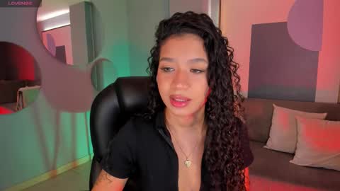 Snapshot of sophiehouston_ chatting on September 23, 2:16 am Sophie Houston online show from September 23, 2:16 am