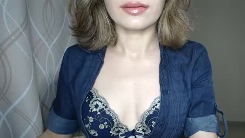 Sophiemisss online show from December 3, 10:27 am