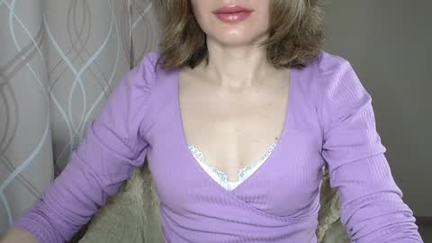 Sophiemisss online show from April 9, 6:30 am