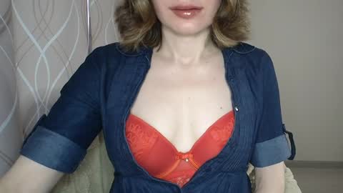 Sophiemisss online show from March 25, 8:43 am