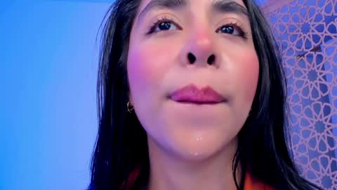 Snapshot of sophierooy chatting on January 28, 10:56 pm sophierooy online show from January 28, 10:56 pm