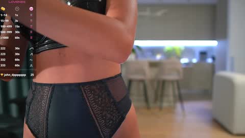       online show from November 14, 8:55 pm