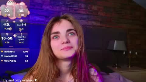 Snapshot of sophiesuvi chatting on December 6, 8:23 pm Sophie and my bestie Mandy online show from December 6, 8:23 pm