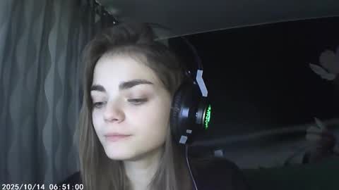 Snapshot of sophiesuvi chatting on October 13, 8:38 am Sophie and my bestie Mandy online show from October 13, 8:38 am