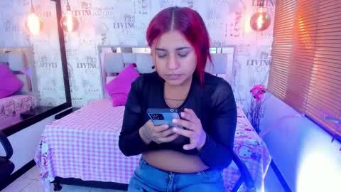 Snapshot of sophiia_13 chatting on October 14, 12:41 pm Sofi online show from October 14, 12:41 pm