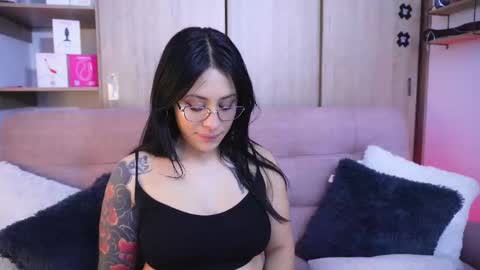 Sophiie online show from March 2, 3:11 am