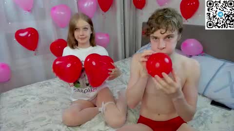 sosaguillypleasure online show from February 14, 1:25 pm