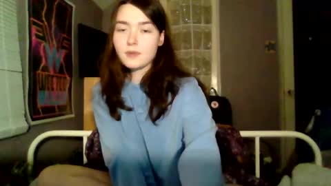 Snapshot of soursou chatting on December 7, 3:31 am sours online show from December 7, 3:31 am