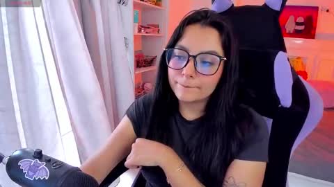Snapshot of soy___lili chatting on September 22, 8:57 pm Lili online show from September 22, 8:57 pm