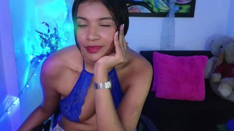 Snapshot of soy_isabel chatting on December 3, 3:15 am soy_isabel online show from December 3, 3:15 am