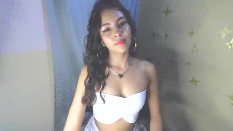 Snapshot of soy_miauhg chatting on September 27, 5:05 am Miauhg online show from September 27, 5:05 am