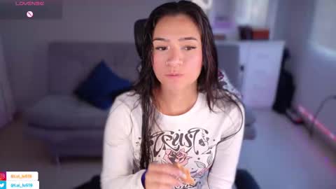 Luisa    online show from February 26, 10:15 pm