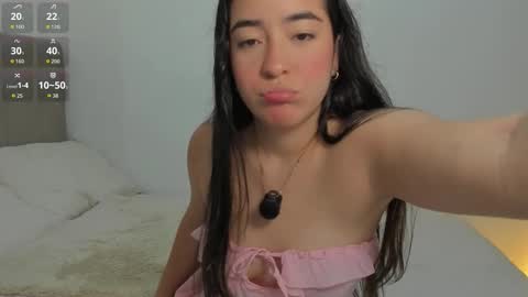 Instagram Soyamandaa  1 online show from December 5, 8:39 pm