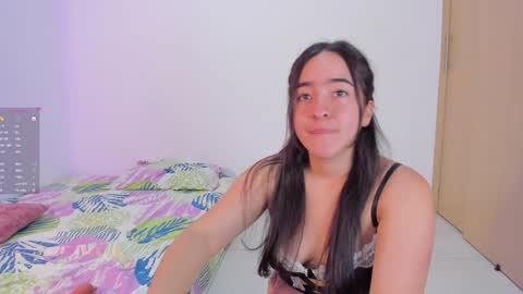 Instagram Soyamandaa  1 online show from February 9, 2:17 am