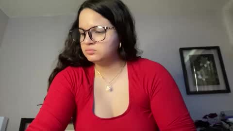 Soyoceanne online show from March 17, 7:30 pm