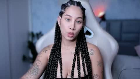 brisa  s online show from November 23, 2:59 pm