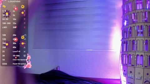 VANESSA  online show from March 11, 9:45 am