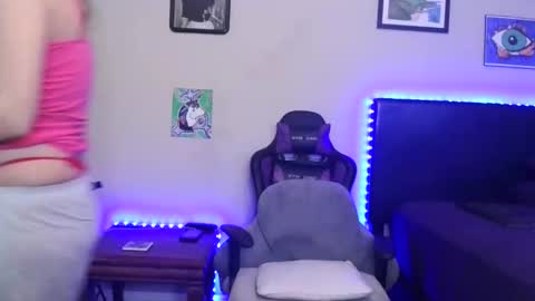 Tip 1 token  Follow me on instagram  Sparkle pinuppp online show from February 15, 8:24 am