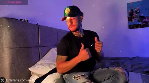 spartan_knight16 online show from September 19, 3:21 am