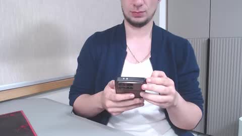 Art online show from November 23, 11:36 pm