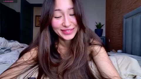 Nicole online show from November 27, 6:32 am