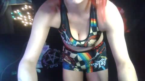 Snapshot of splashh_queen317 chatting on October 8, 4:07 am Daddy His Splash Queen online show from October 8, 4:07 am