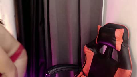 CALL ME RAINE online show from March 12, 9:13 pm