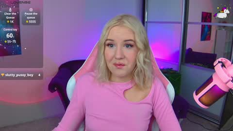 Snapshot of springajara chatting on December 26, 6:41 am Vetta online show from December 26, 6:41 am