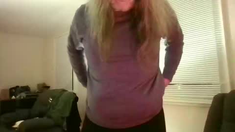 spunslut212 online show from February 19, 3:16 am