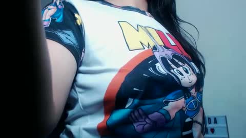 Snapshot of squirt_milk_ chatting on February 13, 7:35 am Carolainss online show from February 13, 7:35 am