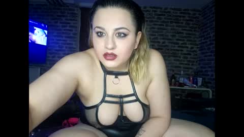 squirtpassion1 online show from February 2, 8:38 pm