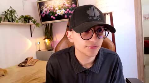 sr_evann online show from March 1, 3:16 pm