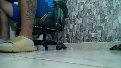 sr master cum its my old account online show from February 26, 6:51 am