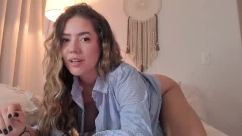 Sophie 3 online show from January 27, 11:00 pm