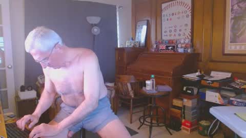 Snapshot of srtxshow chatting on December 4, 5:27 pm srtxshow online show from December 4, 5:27 pm