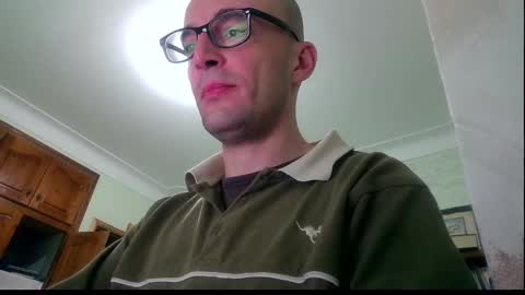 ssenzo online show from November 30, 7:32 pm