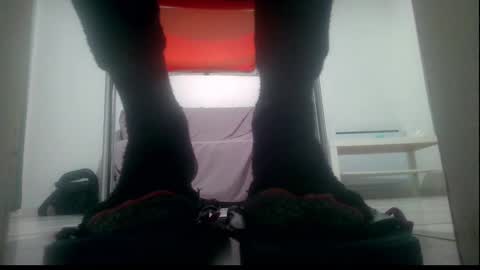 ssenzo online show from February 18, 8:25 pm