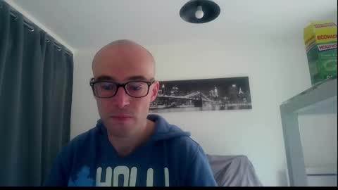 ssenzo online show from February 11, 11:42 am