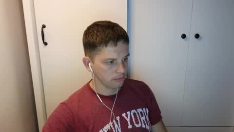 Snapshot of st1vemaster01 chatting on October 8, 3:40 pm st1vemaster01 online show from October 8, 3:40 pm