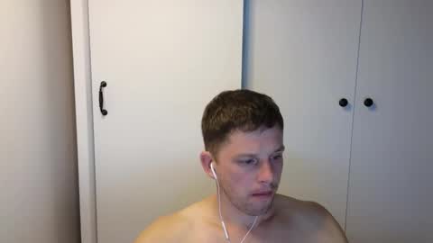 Snapshot of st1vemaster01 chatting on October 14, 3:59 pm st1vemaster01 online show from October 14, 3:59 pm