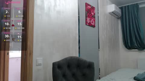 Snapshot of stacy_davise chatting on October 14, 9:29 pm STACY online show from October 14, 9:29 pm