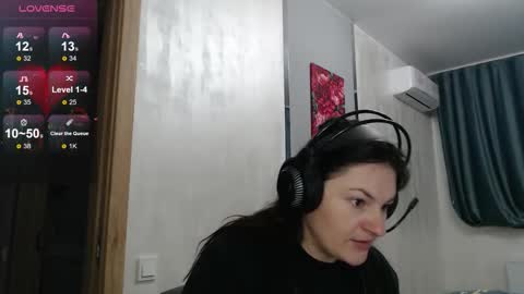 Snapshot of stacy_davise chatting on October 17, 12:14 am STACY online show from October 17, 12:14 am