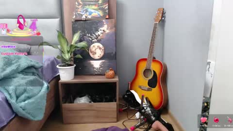 Snapshot of stacy_davise chatting on February 22, 9:01 am STACY online show from February 22, 9:01 am