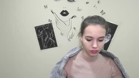 Snapshot of stacy_gr chatting on January 18, 7:38 am Stacy online show from January 18, 7:38 am