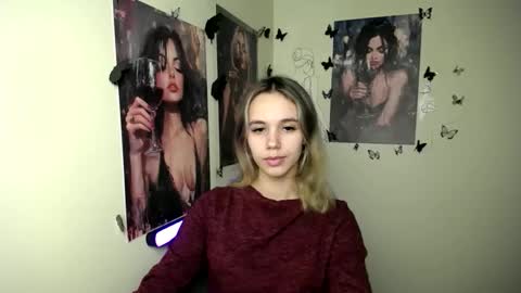 Snapshot of stacy_gr chatting on October 1, 2:27 pm Stacy online show from October 1, 2:27 pm