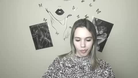 Snapshot of stacy_gr chatting on January 4, 4:54 pm Stacy online show from January 4, 4:54 pm